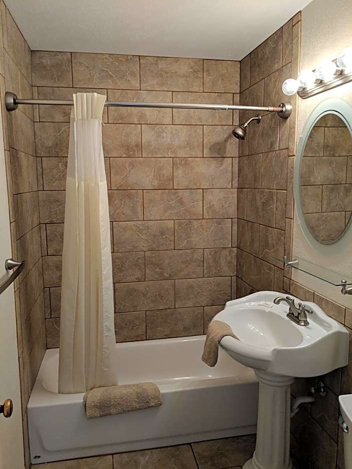 Red Rock Motel and Dam Motel