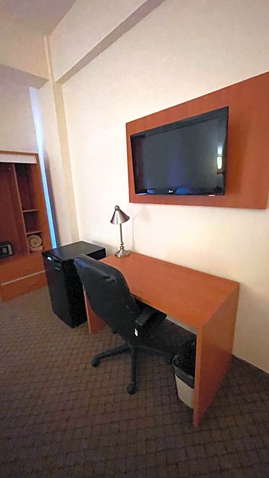 Los Herederos Hotel y Resto