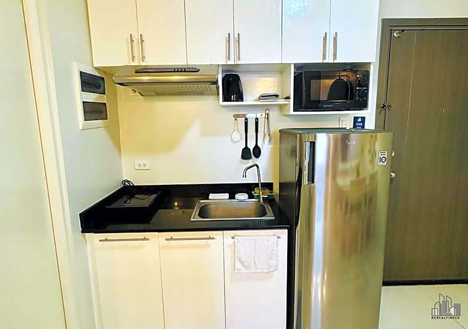 OneBR Condo with Balcony Near Puerto Princesa Airport, FREE POOL & Gym - B2 6Diamond