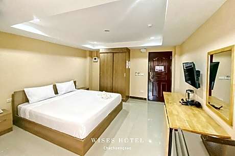 Wises Hotel