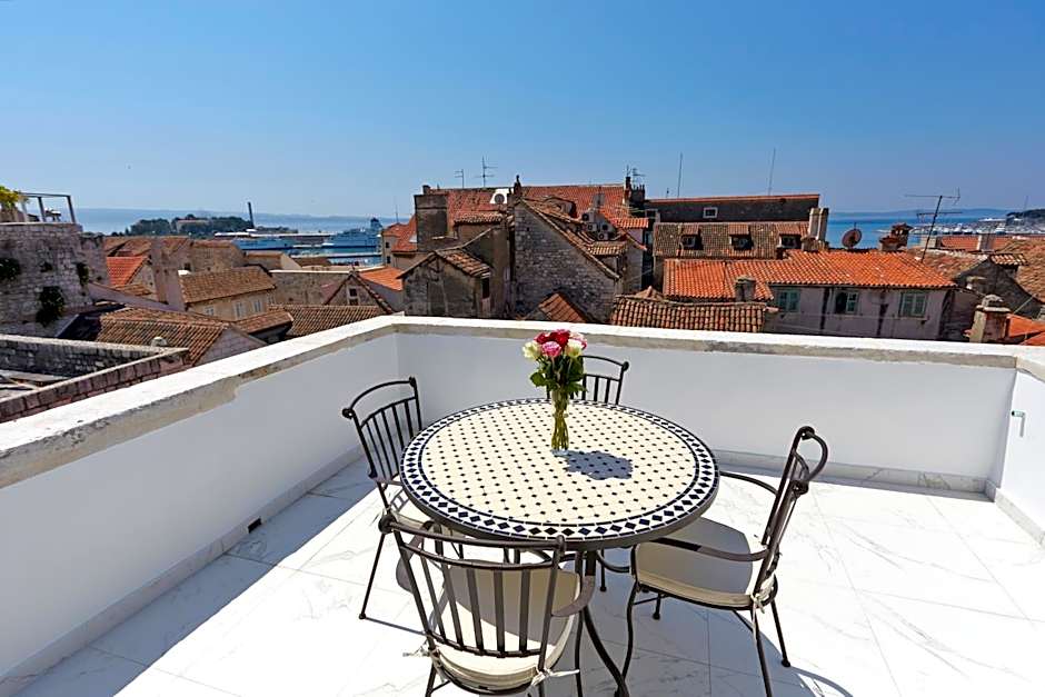 Jupiter Luxury Hotel