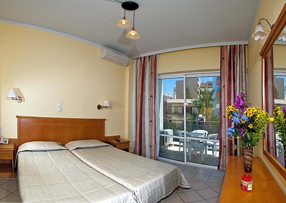 Photo 1 of 10 of 1 Bedroom Apartment