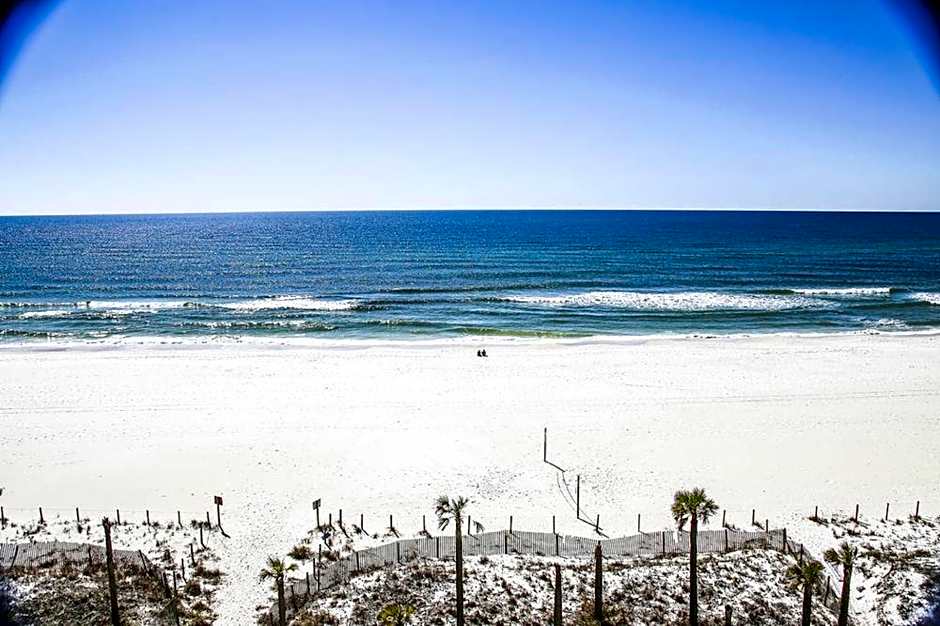 Ramada by Wyndham Panama City Beach / Beachfront