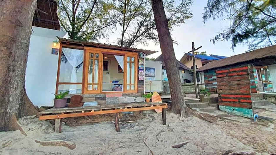 Maliblues Bed & Art Gallery