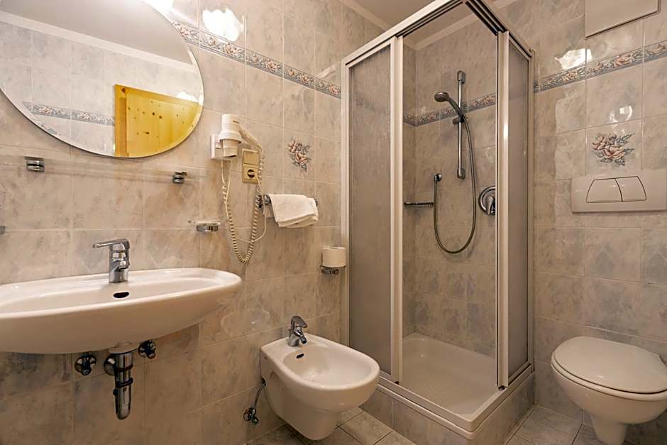 Hotel Tyrol