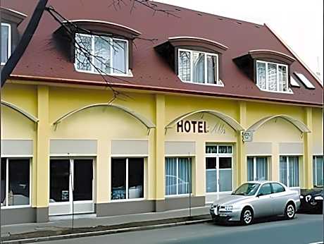 Alfa Hotel