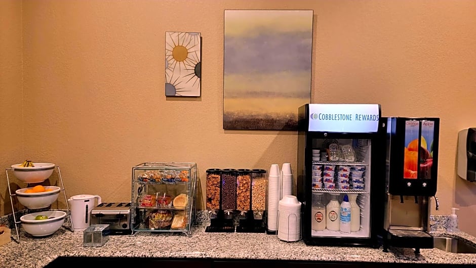 Cobblestone Inn & Suites - Maryville