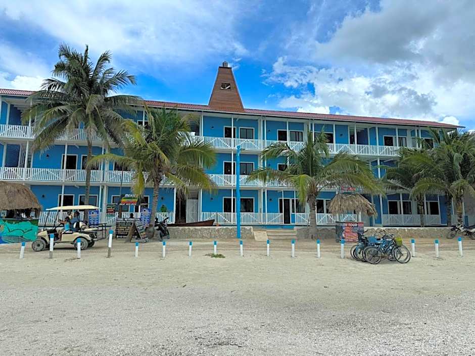 El Faro Beach Front by ÓOL Hotels