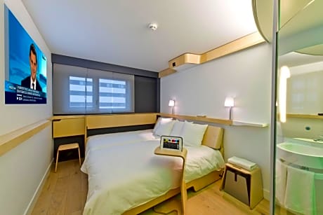 DOUBLE OR TWIN ROOM
