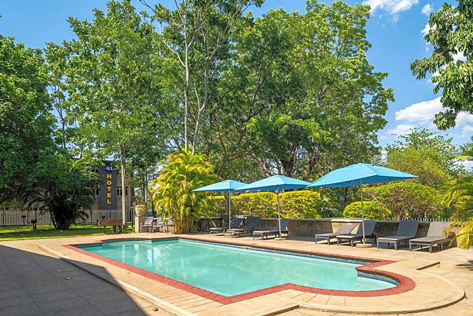 N1 Hotel & Campsite Victoria Falls