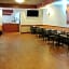 Clarion Hotel & Suites