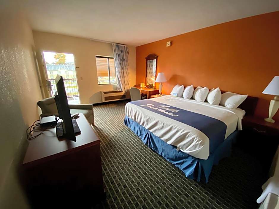 Days Inn by Wyndham Morehead