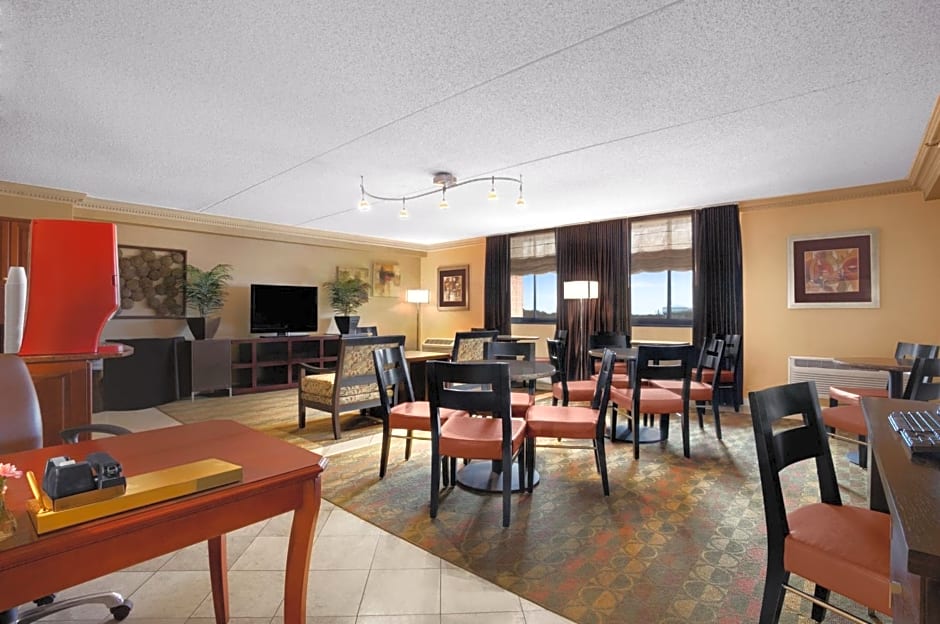 Crowne Plaza Columbus North - Worthington By IHG