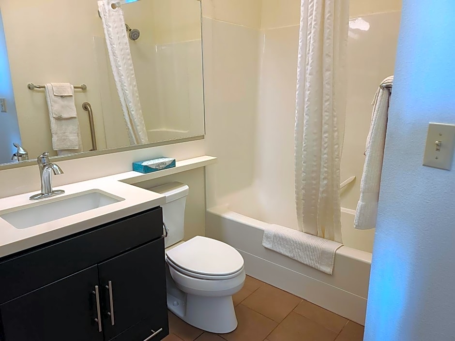 Candlewood Suites Sidney By IHG