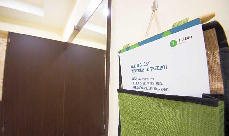 Treebo King'S Court Chandrasekharpur