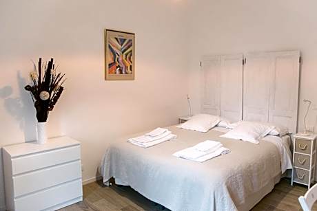 Deluxe Double or Twin Room with Balcony