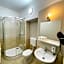 Easy Star Hotel
