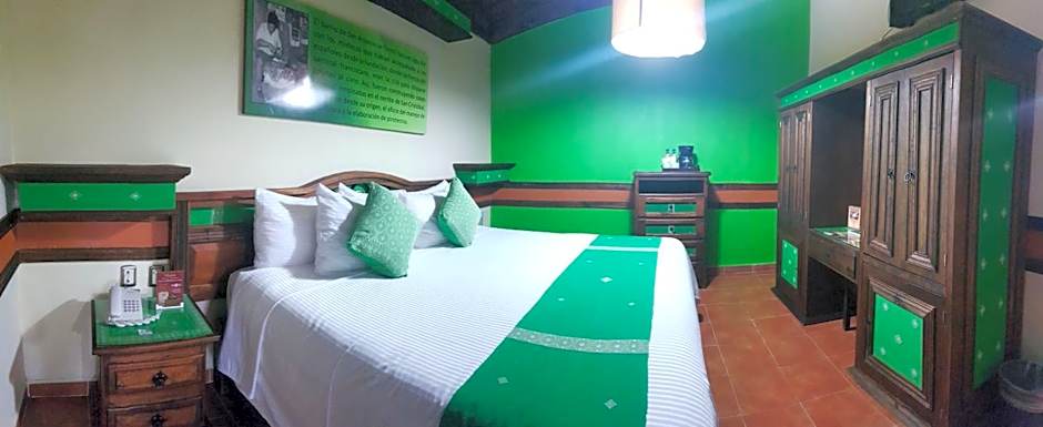 Nuestras Raices Hotel - Museo - Restaurante