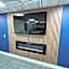 Jacksonville Inn & Suites