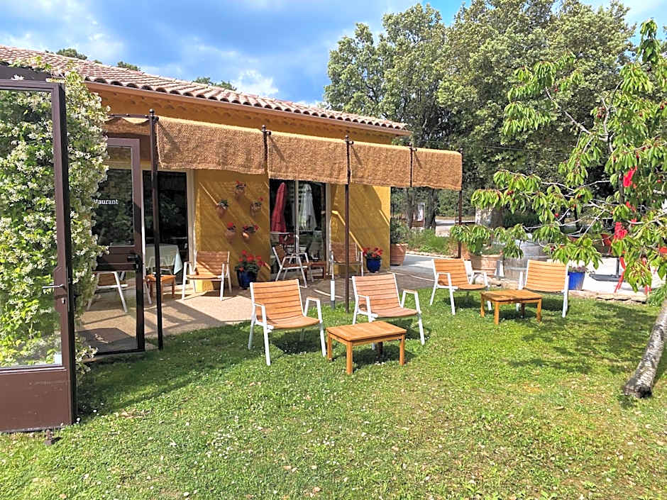 Logis Hôtel La Bastide De Grignan & Restaurant La Chênaie