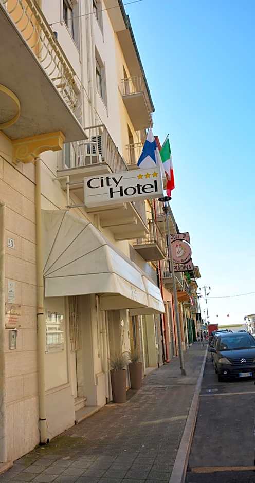 City Hotel