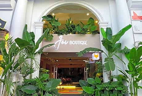 Joi Boutique Bãi Trước