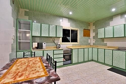 OYO 301 Asfrine Hotel Apartment