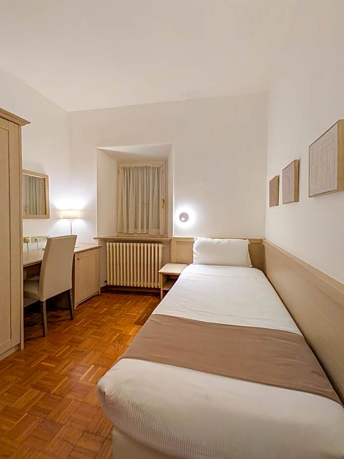 Hotel Lauri