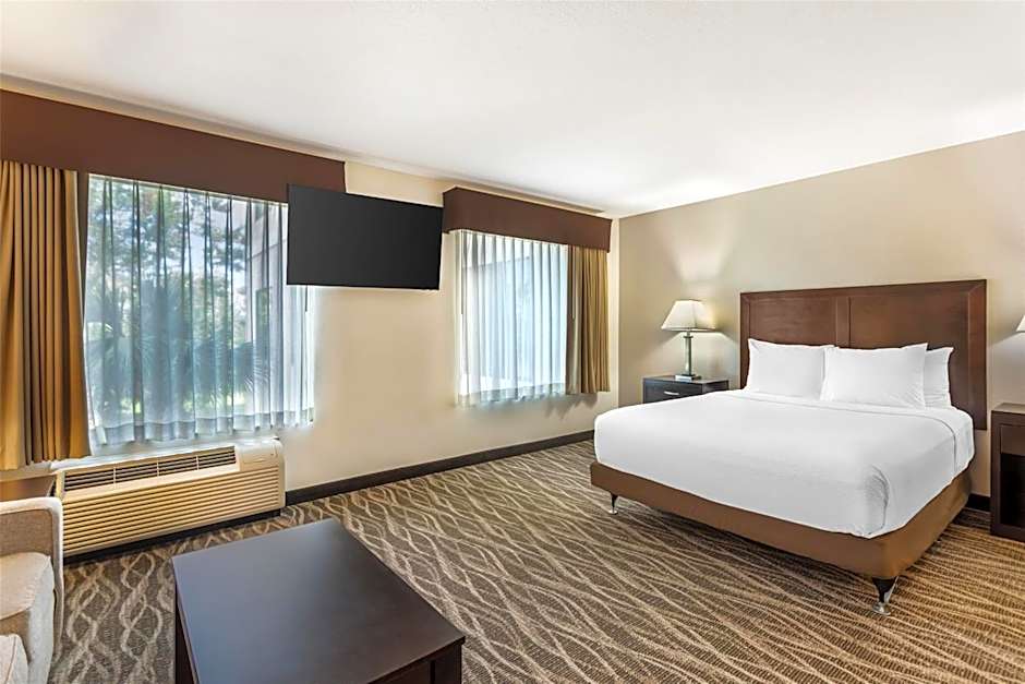 Best Western Plus Valdosta Hotel & Suites