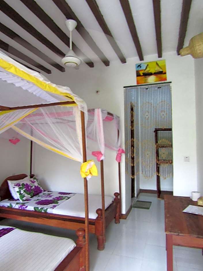 Kivulini Lodge and Restaurant