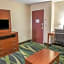 Quality Inn & Suites South Bend Airport