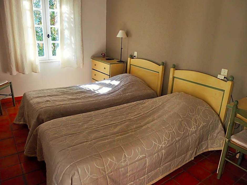 Au Saint Roch - Hôtel et Jardin