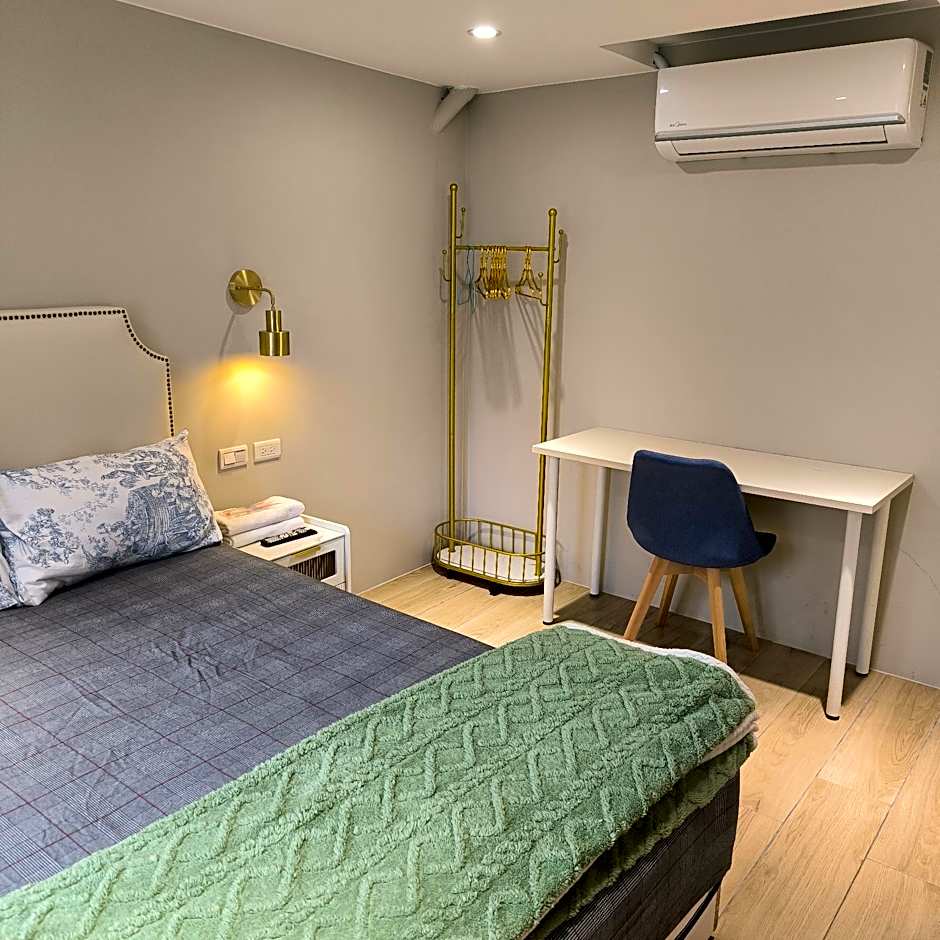 Photo 1 of 7 of Standard Suite