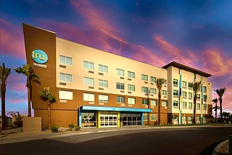 Tru By Hilton Goodyear Phoenix West
