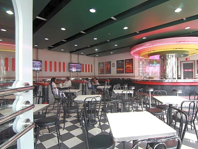 Hotel Supreme Convention Plaza