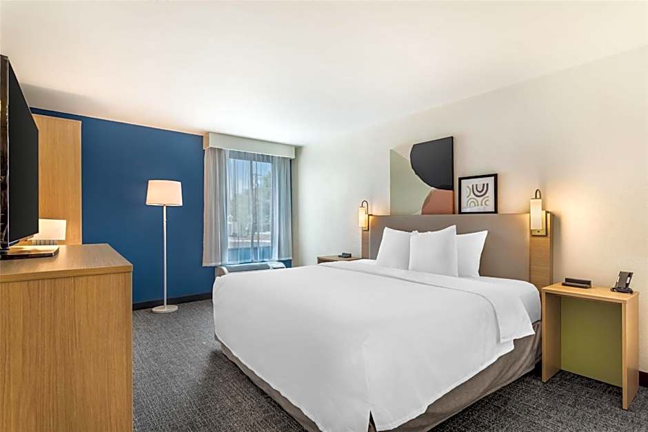 Spark by Hilton Knoxville North I-75