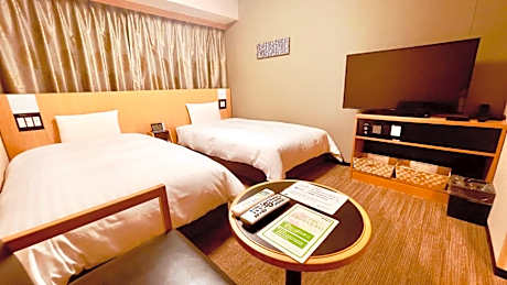 Standard Twin Room - Non-Smoking - No Daily Cleaning