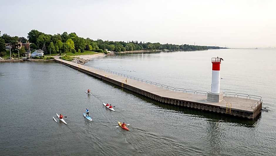 Holiday Inn Oakville Centre By IHG