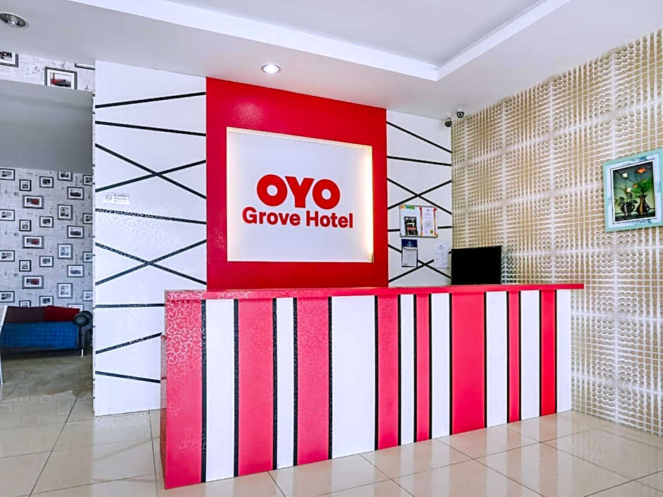 OYO 89583 Grove Hotel