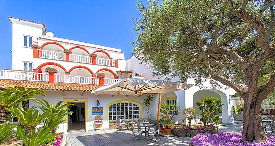 Hotel La Scogliera