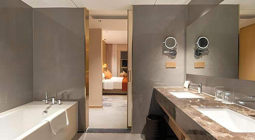 Zhangjiagang Guomao Hotel