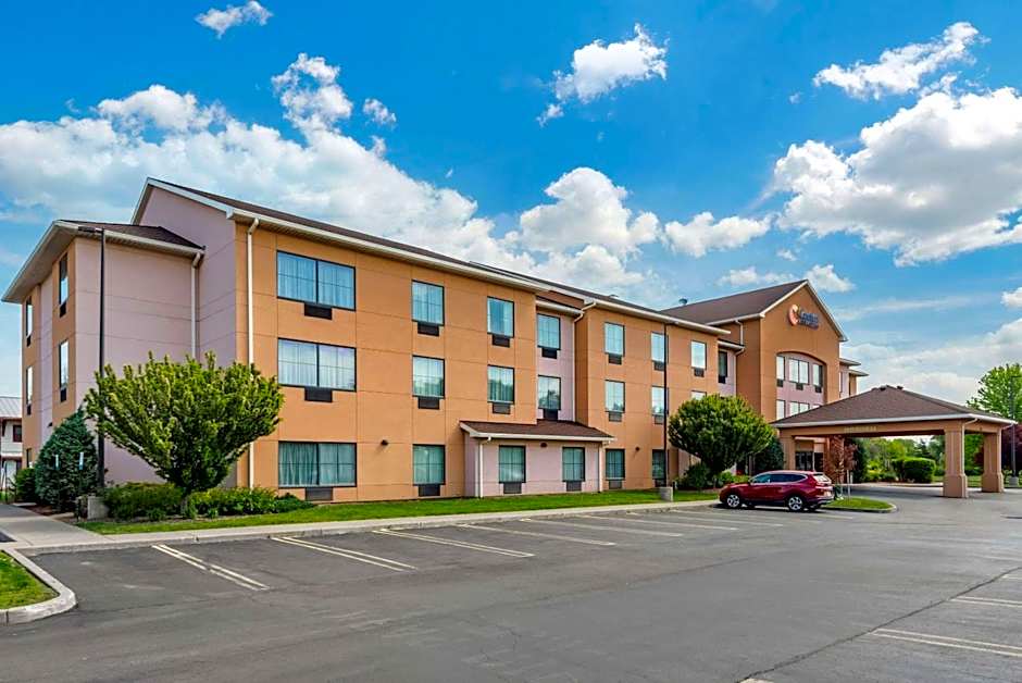 Comfort Inn & Suites Farmington - Victor