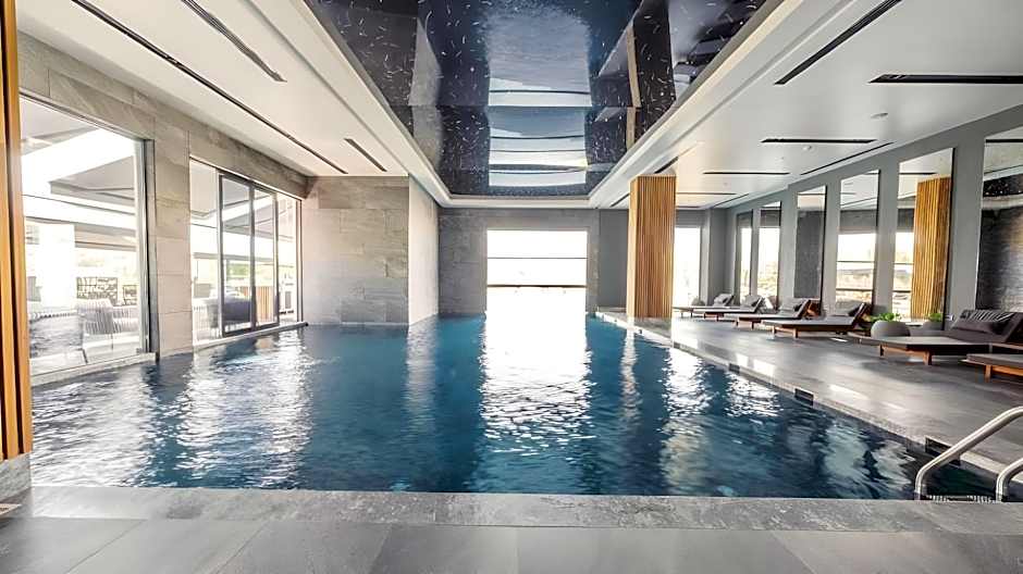 The Norm Collection Door'a Bodrum