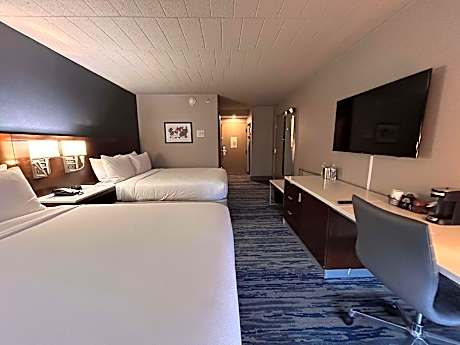 Queen Room with Two Queen Beds - Non-Smoking