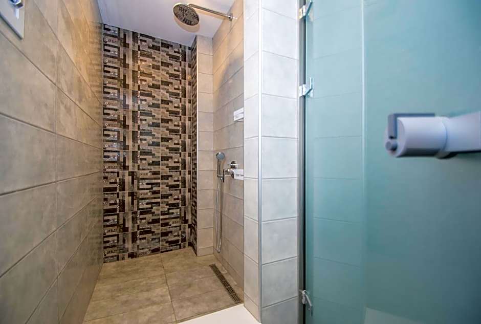 Victor Junior Suite by "elite"