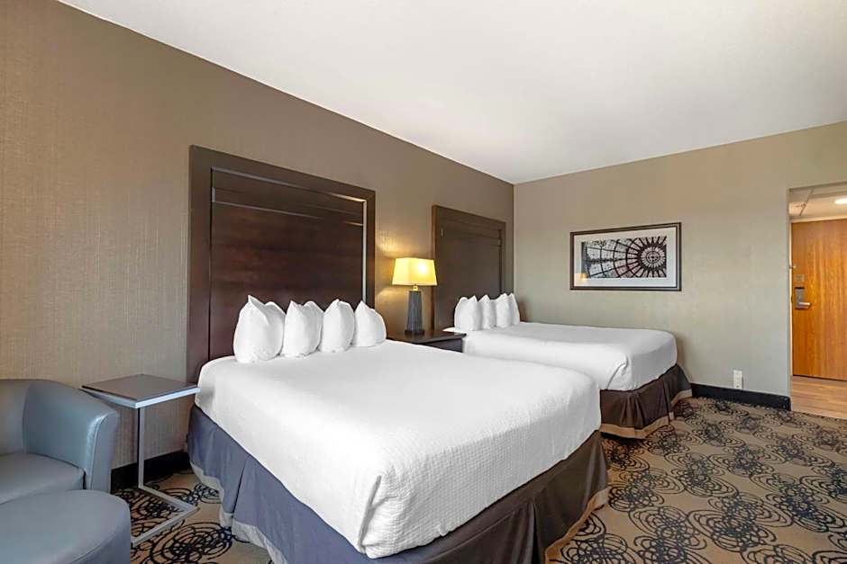 Best Western Plus Midwest Inn