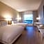 AC Hotel by Marriott Fort Lauderdale Airport