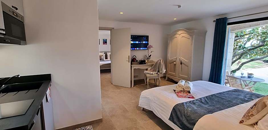 Loup Castel Boutique Hotel B&B