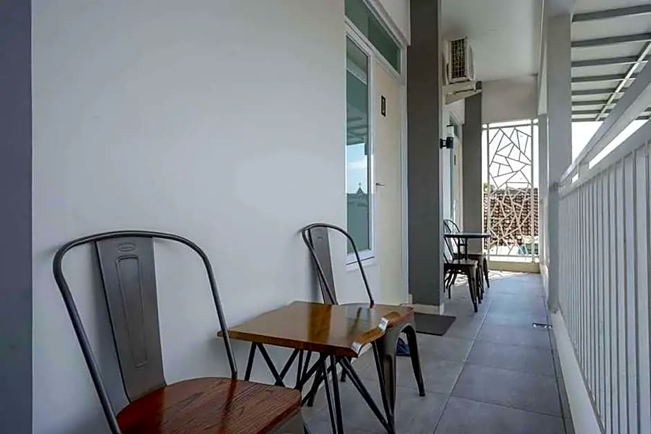 RedDoorz near Klaten Train Station