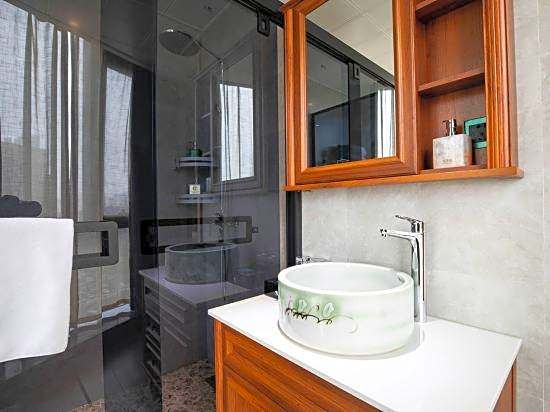 Starway Hotel (Ningbo University)